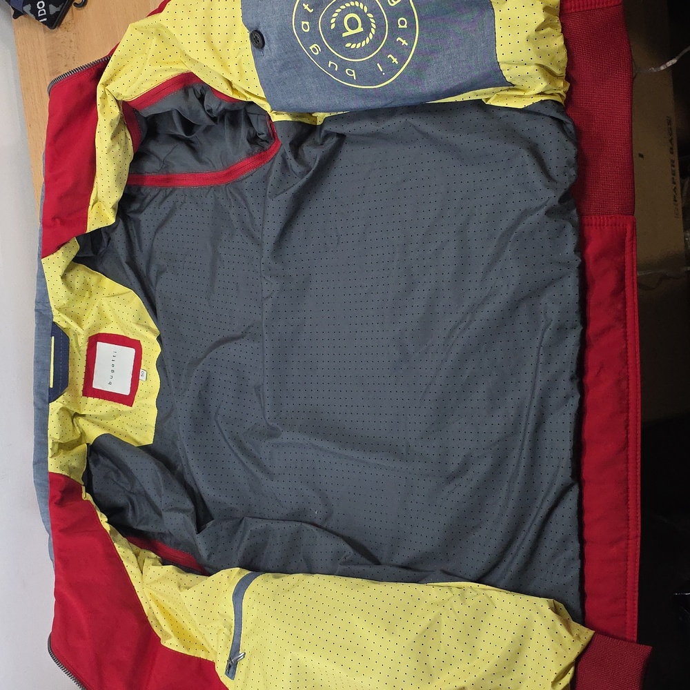 Bugatti Red Jacket - Picture 6 of 9